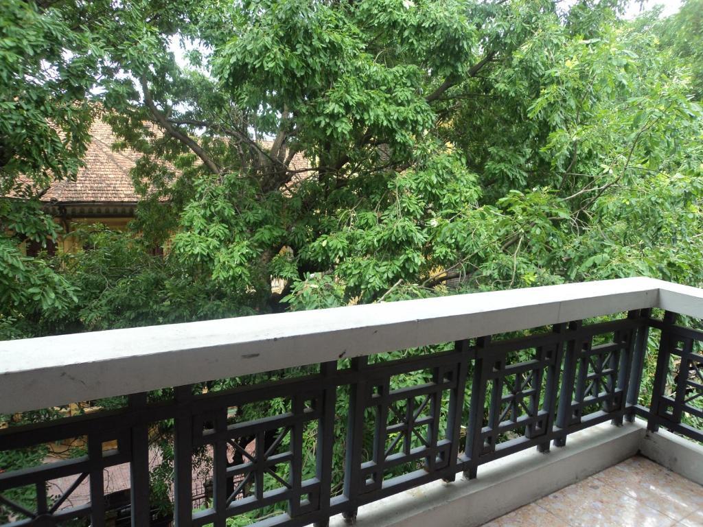Villa de 2 dormitorios con balcón y vistas al océano.